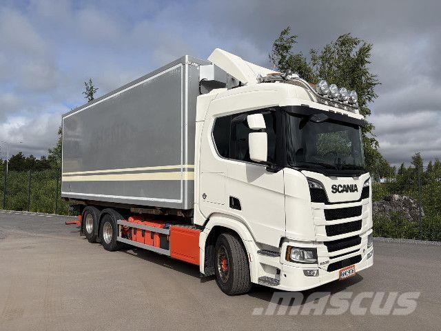 Scania R 530 B6x2NB Camiones portacontenedores