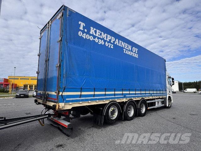 Scania R 560 B8x4*4NA Шасі з кабіною