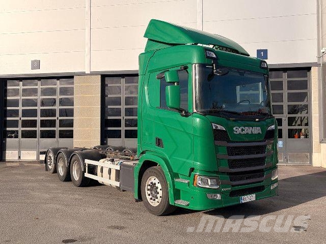 Scania R 560 B8x4*4NB Chassis