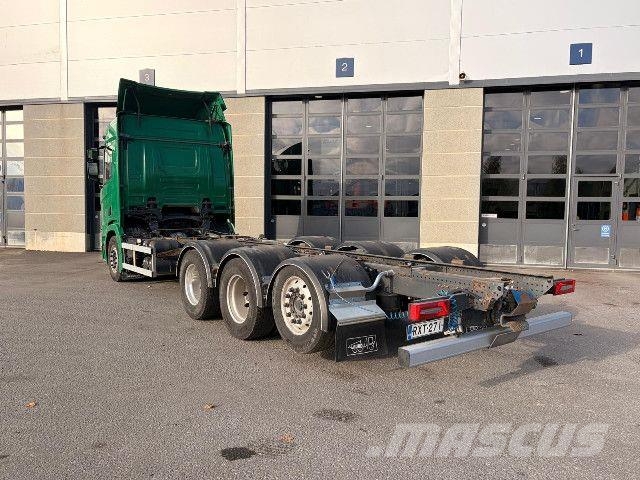 Scania R 560 B8x4*4NB Chassis