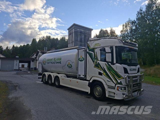 Scania R 560 B8x4*4NB Kamioni-šasije
