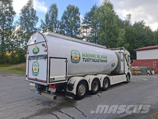 Scania R 560 B8x4*4NB Kamioni-šasije