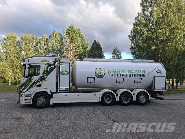 Scania R 560 B8x4*4NB Kamioni-šasije