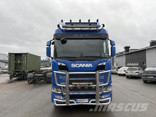 Scania R 560 B8x4NB+PV+Nosturi Puuautot