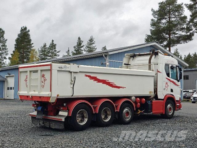 Scania R 590 B8x4/4NZ Tipper trucks