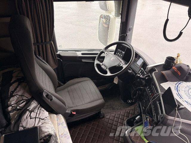 Scania R 620 LA6x4HSA Tegljači