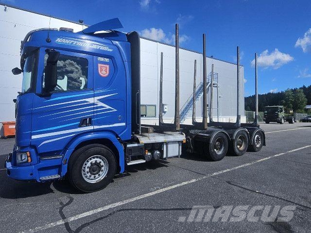 Scania R 650 B8x4*4NA Transporte de madera