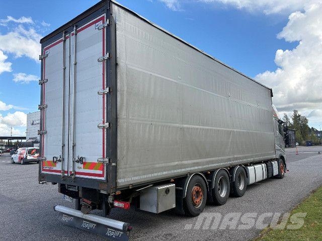 Volvo FH 13 8x4*4 커튼사이더 트럭