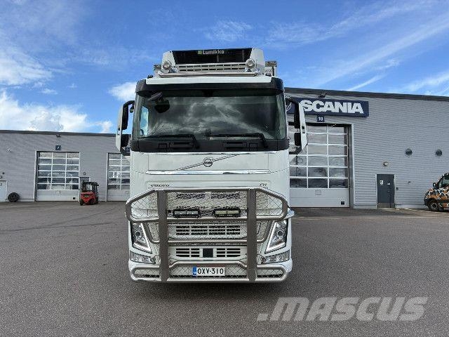 Volvo FH500 6x2*4 Kühlkoffer