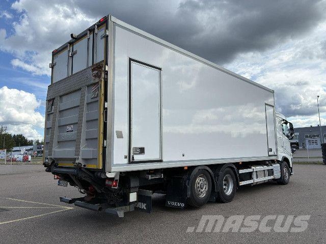 Volvo FH500 6x2*4 Kühlkoffer