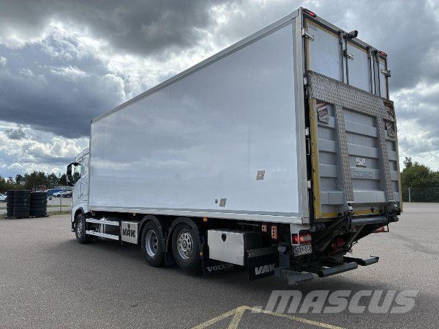 Volvo FH500 6x2*4 Kühlkoffer