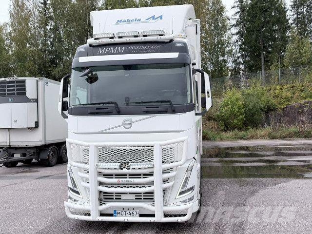 Volvo FH500 8x44 Camion frigorifique