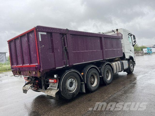 Volvo FH540 8x4*4 Самосвал