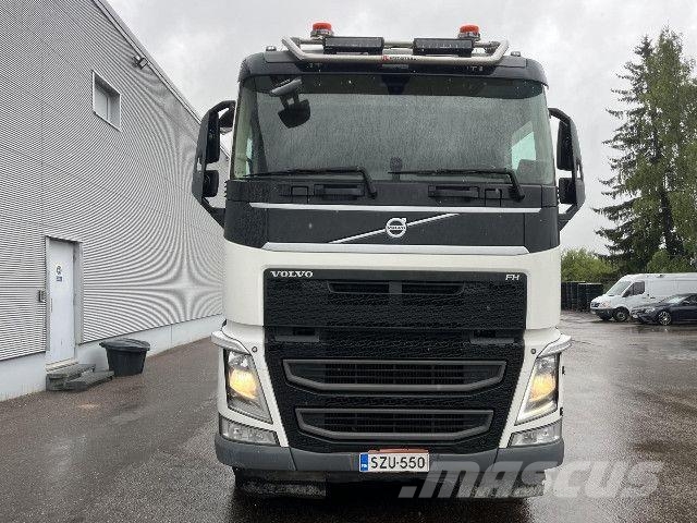 Volvo FH540 8x4*4 Самосвал