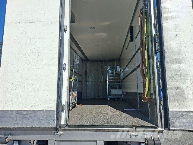 Volvo FM 42 شاحنات بدرجة حرارة قابلة للضبط