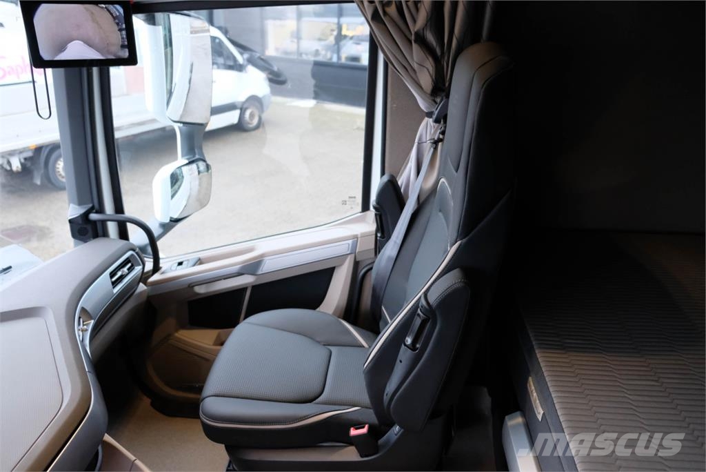 DAF Ny DAF XG 530 FTR med motorkraftuttag Scanvo Editi Sadulveokid