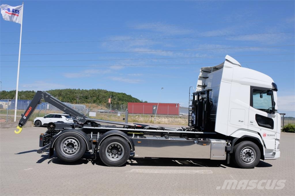 DAF XF530 FAN 6x2*4 lastväxlare med HIAB 21 ton - klar Absetzkipper
