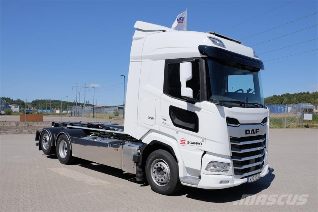 DAF XF530 FAN 6x2*4 lastväxlare med HIAB 21 ton - klar Absetzkipper