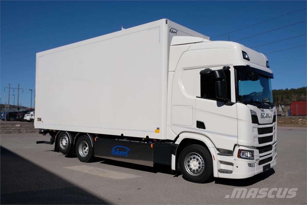 Scania R 560 6x2*4 Ekeri skåpbil Φορτηγά Κόφα