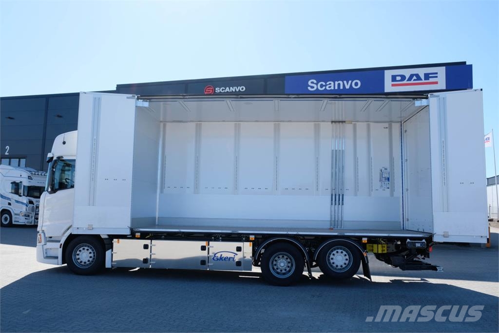 Scania R 560 6x2*4 Ekeri skåpbil Φορτηγά Κόφα