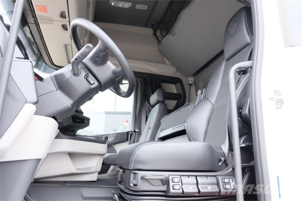 Scania R500 6x2/4 pusher dragbil 2026 års modell Sadulveokid