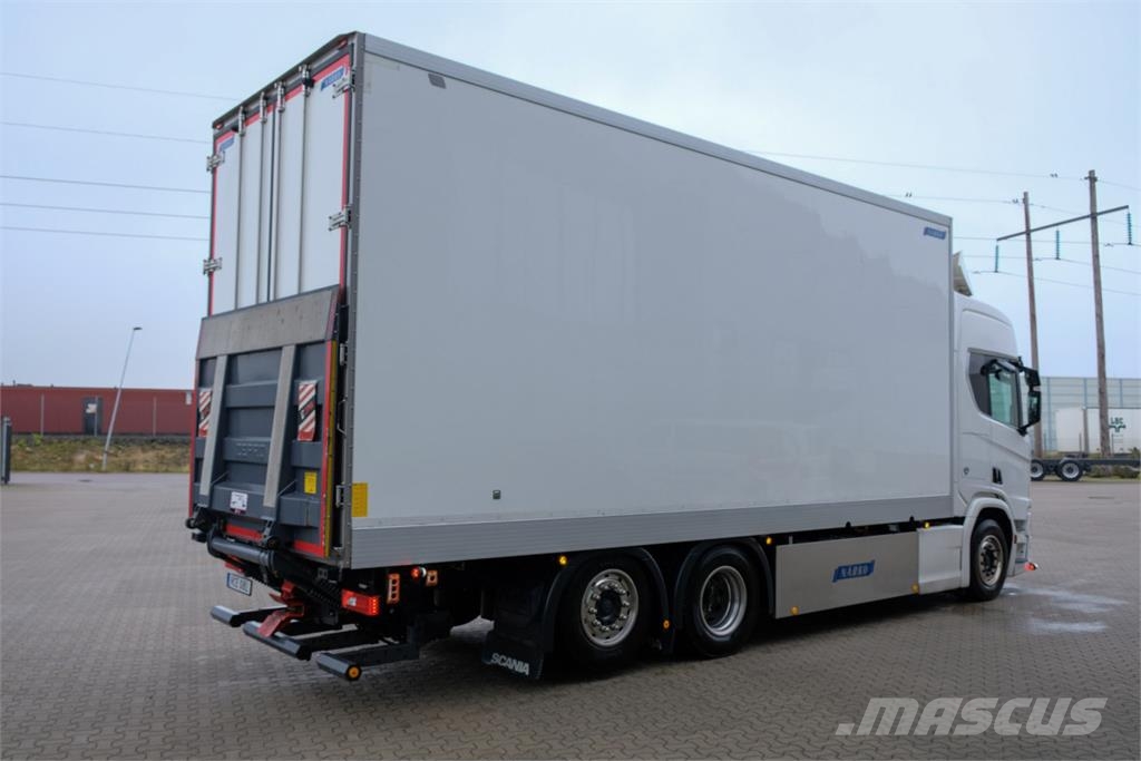 Scania R590 V8 6x2*4 Närko skåpbil - Zepro 2t lift Sanduk kamioni