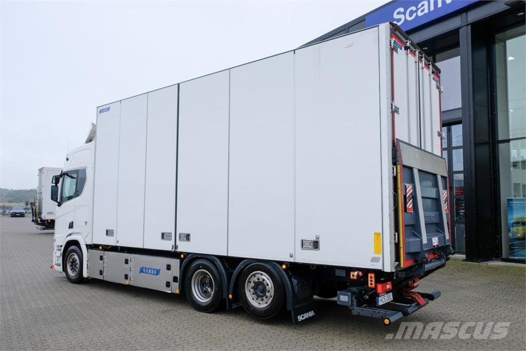 Scania R590 V8 6x2*4 Närko skåpbil - Zepro 2t lift Sanduk kamioni