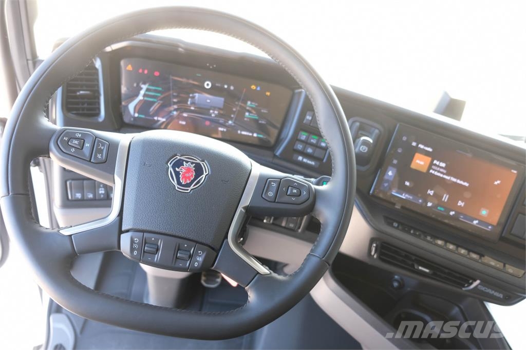 Scania S 660 6x2 Ekeri skåpbil Φορτηγά Κόφα