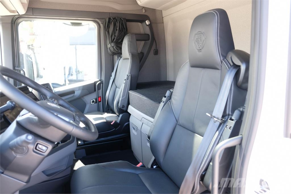 Scania S 660 6x2 Ekeri skåpbil Φορτηγά Κόφα