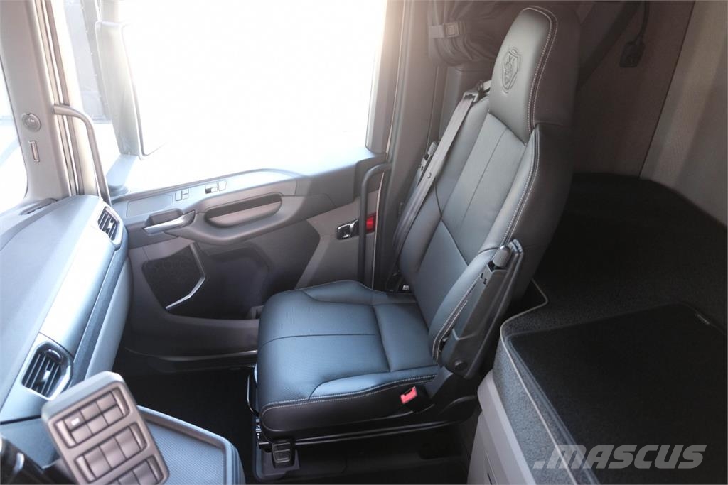 Scania S 660 6x2 Ekeri skåpbil Φορτηγά Κόφα