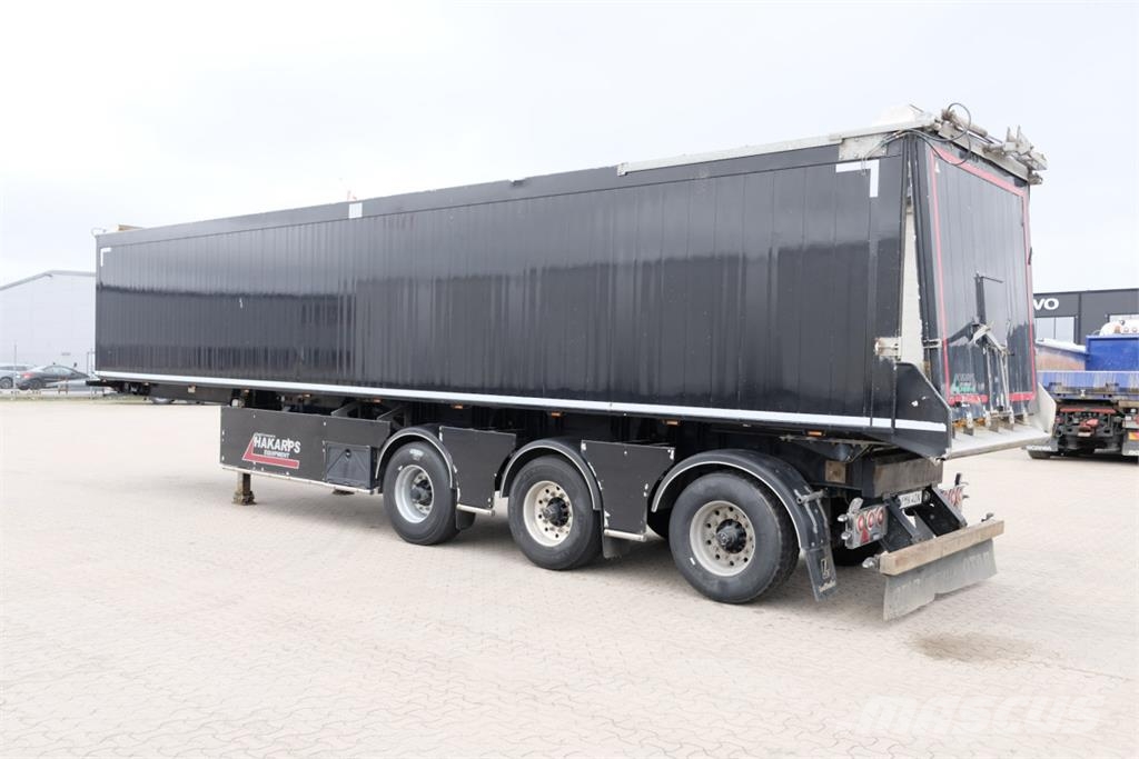 Trailer CMT 3-axlad 60 kubiks volymtrailer med tip Kiperi prikolice