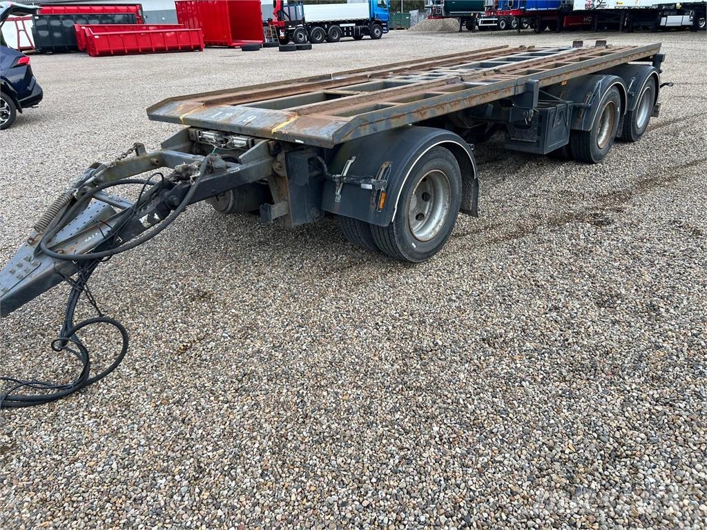CMT PT 6,5 - 7,0 mtr containere Ostale prikolice