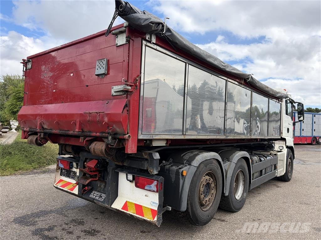 DC-Container 5,95 mtr 2-delt pendel - isoleret asf Фургони