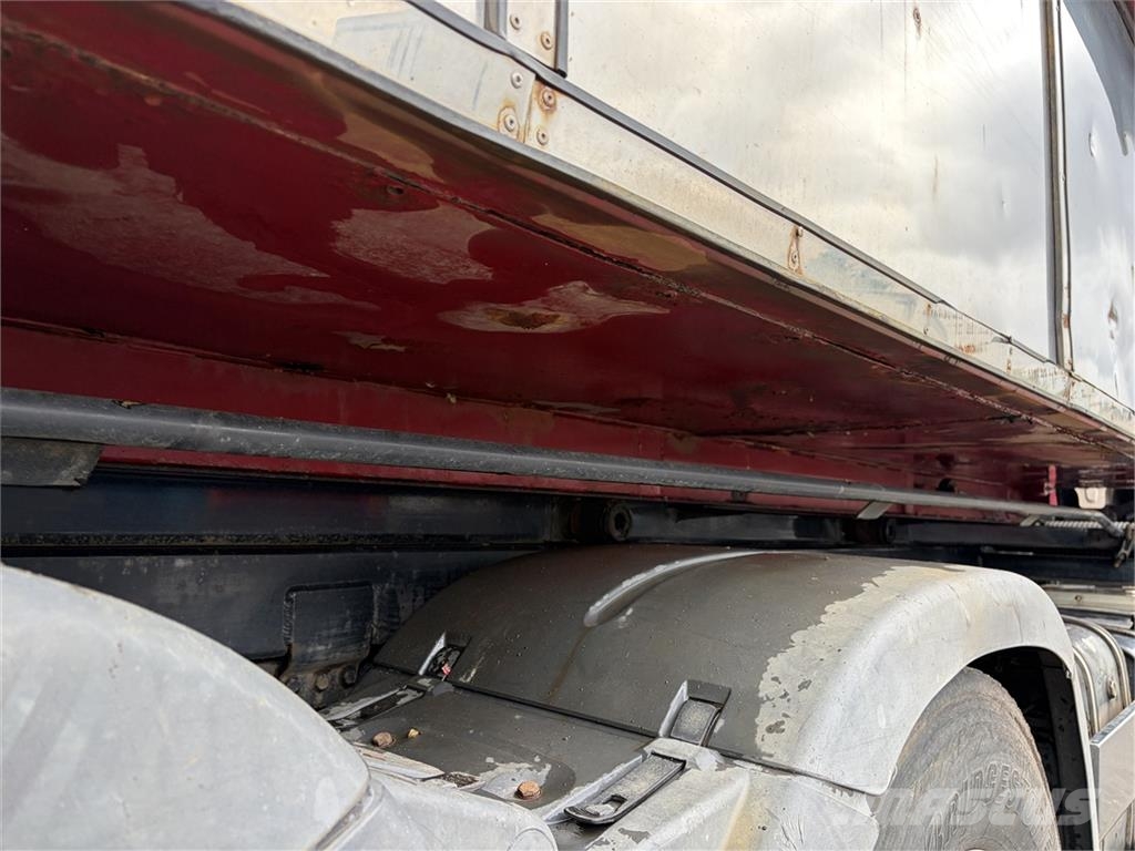 DC-Container 5,95 mtr 2-delt pendel - isoleret asf Фургони