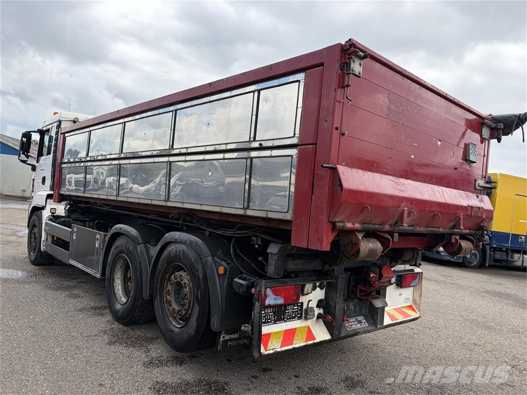 DC-Container 5,95 mtr 2-delt pendel - isoleret asf Фургони