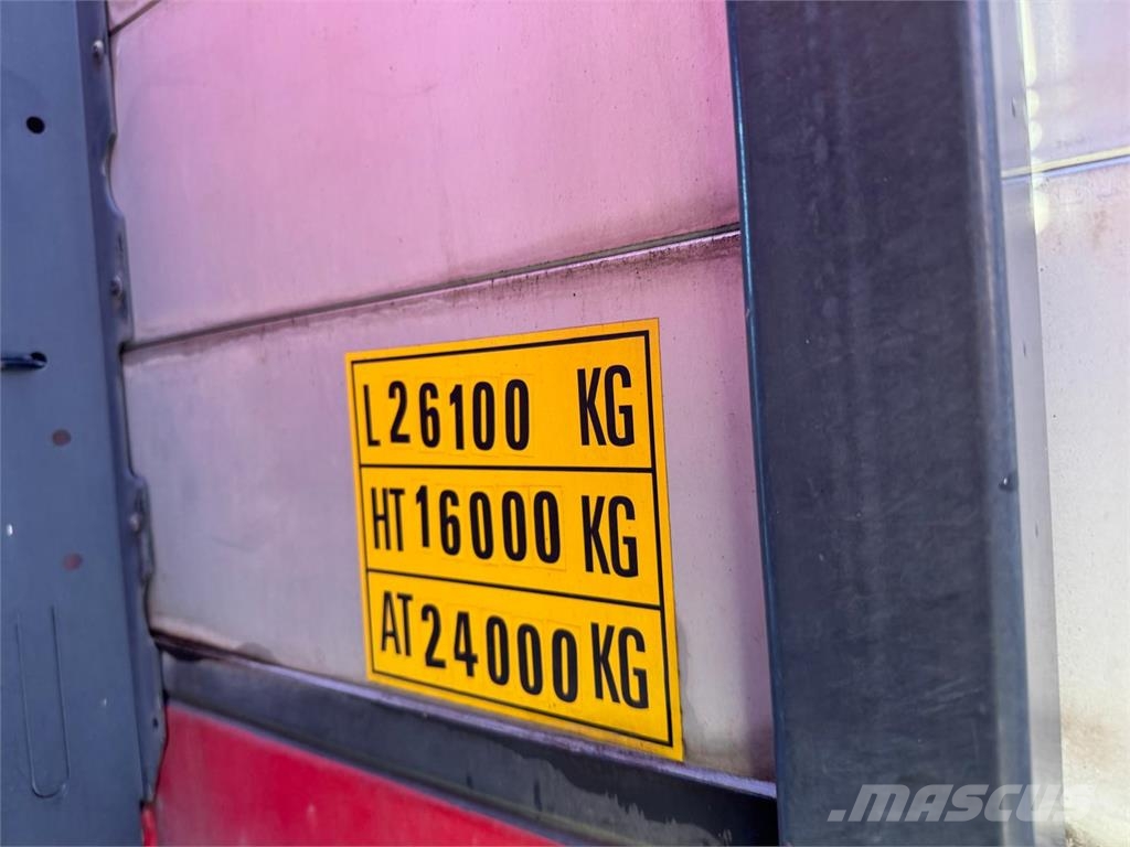 Fliegl SDS 400 13,6 mtr - 3 dæk 97m3 نصف مقطورات لنقل الحيوانات