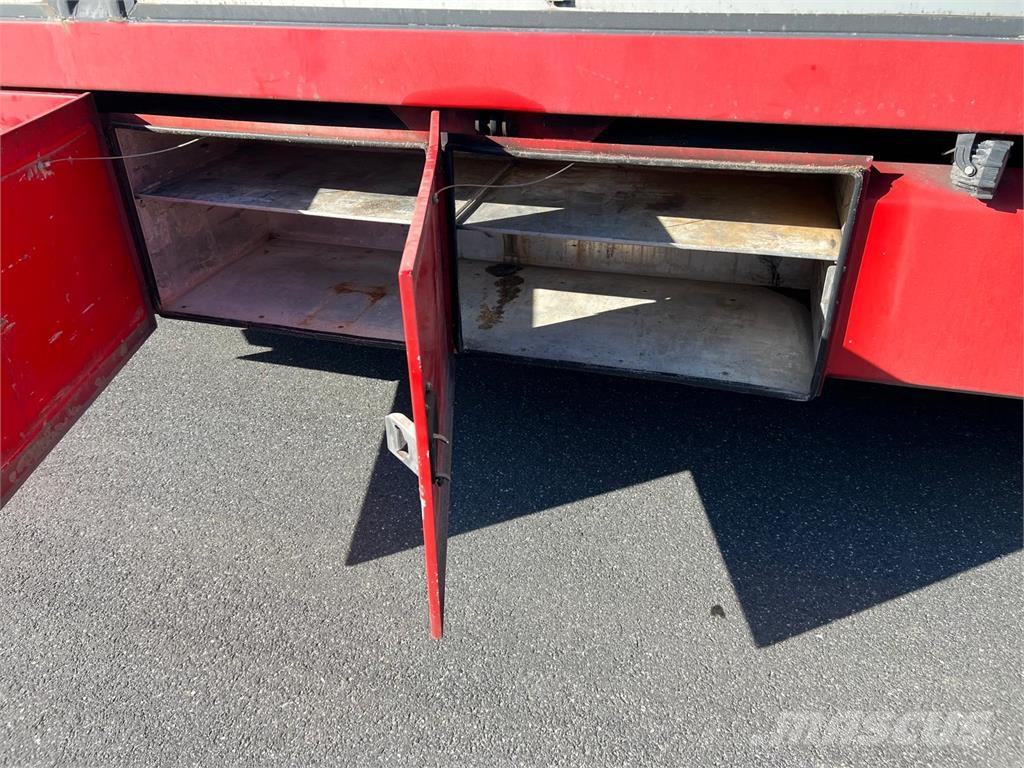 Fliegl SDS 400 13,6 mtr - 3 dæk 97m3 نصف مقطورات لنقل الحيوانات
