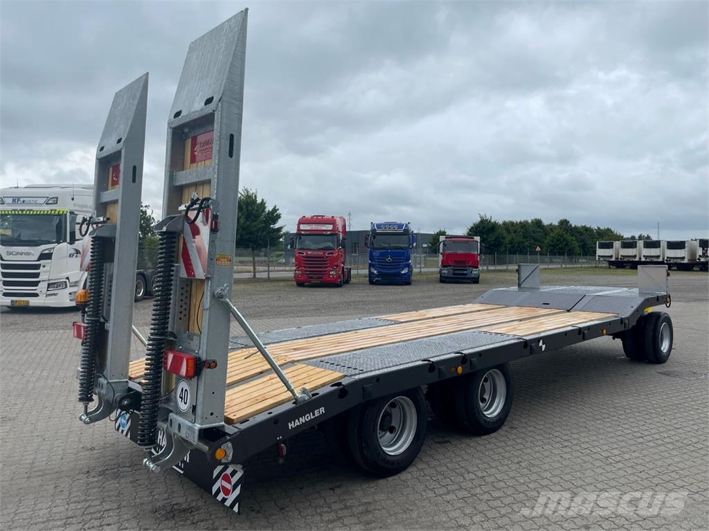 Hangler DTL-H 300 30-24 ton maskin hænger til traktor Góndola de cama rebajada