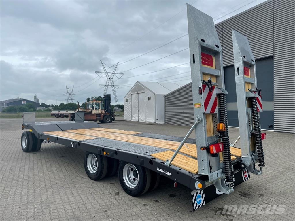 Hangler DTL-H 300 30-24 ton maskin hænger til traktor Góndola de cama rebajada