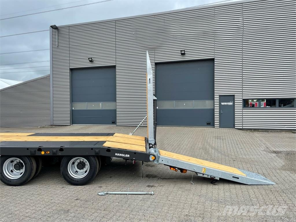 Hangler DTL-H 300 30-24 ton maskin hænger til traktor Góndola de cama rebajada