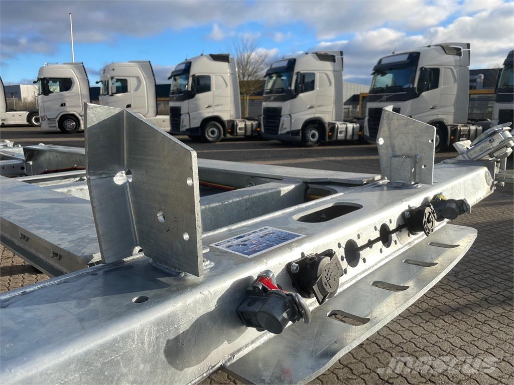 Hangler SDS 430 container chassis - multi låse - ADR نصف مقطورات حاويات