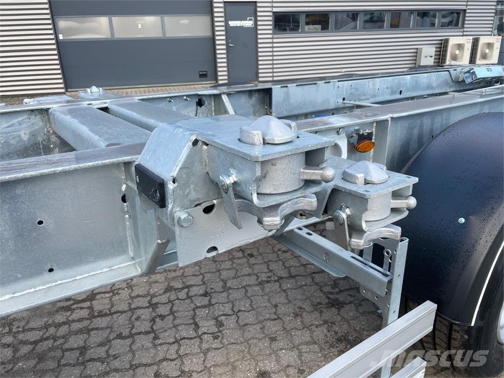 Hangler SDS 430 container chassis - multi låse - ADR نصف مقطورات حاويات