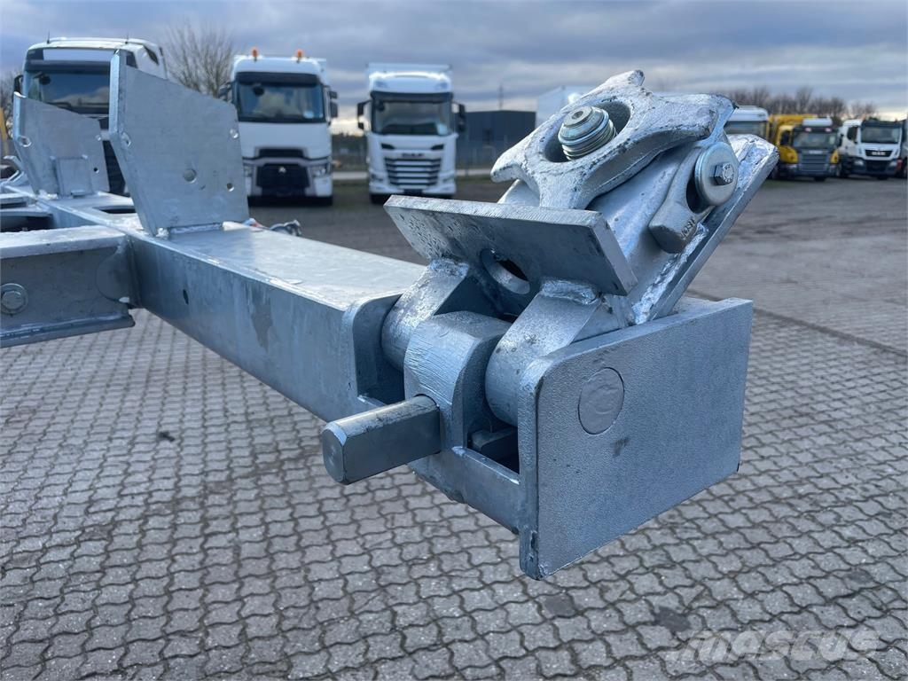 Hangler SDS 430 container chassis - multi låse - ADR نصف مقطورات حاويات