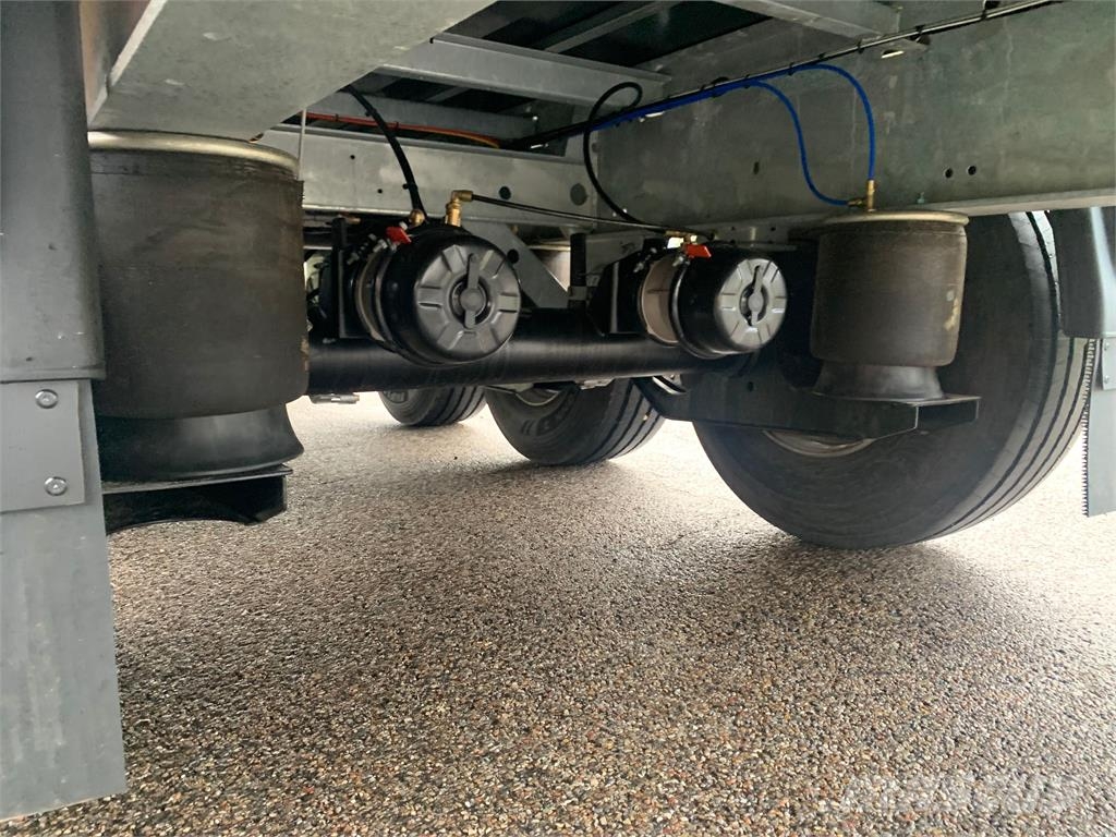 Hangler SDS-H 420 3-aks XL-godkendt + hævetag Semirremolques de caja de lona