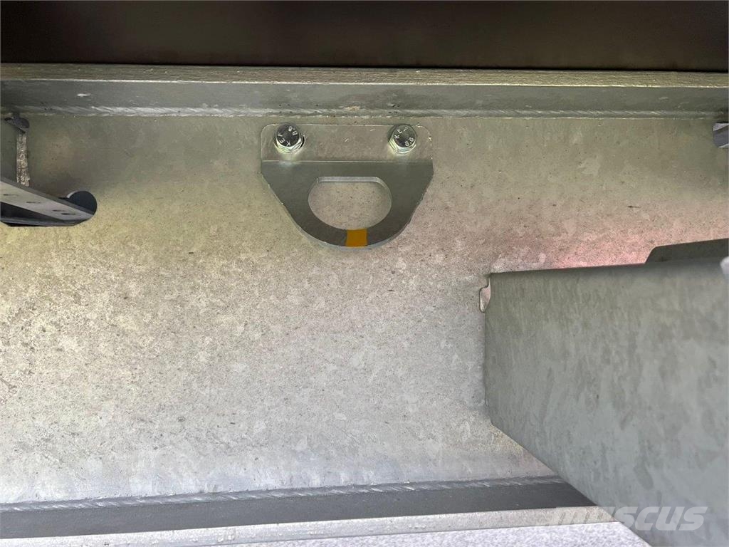 Hangler SDS-H 450 SCANDIC - hævetag - hæve aksel - truck b Tentinės puspriekabės