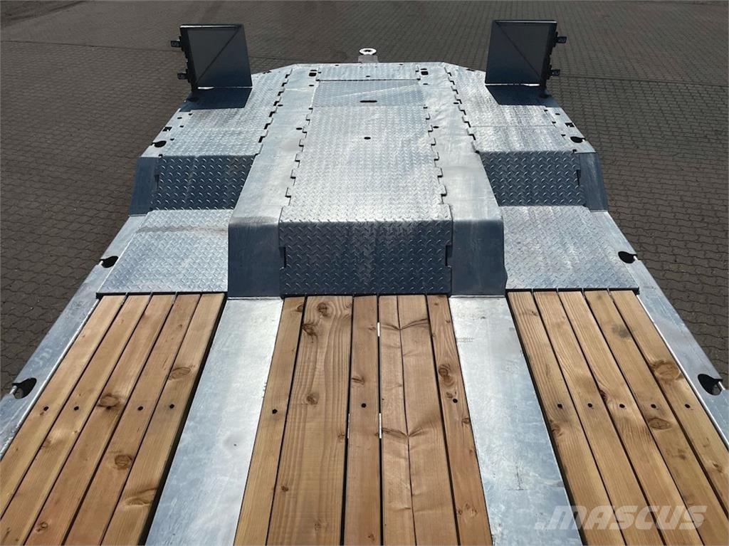 Hangler VTS-H 400 4 akslet - 2 delt ramper Zemie treileri