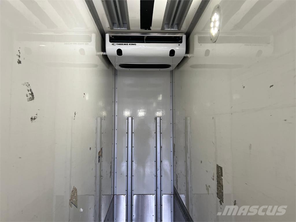 HFR 18 ton SKAB kasse + lift Remolques con temperatura controlada