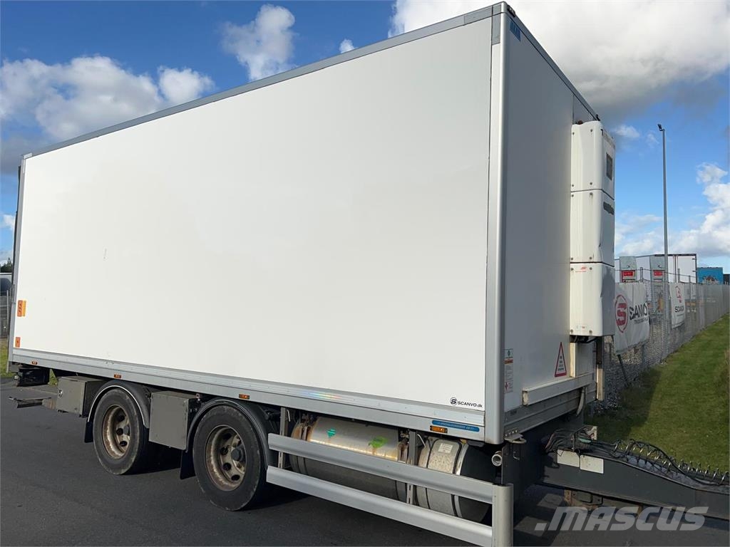 HFR 18 ton SKAB kasse + lift Remolques con temperatura controlada
