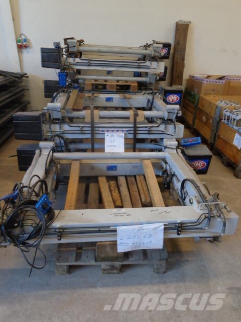 HMF 1500 kg med lodretstående liftplade Sonstige Krane