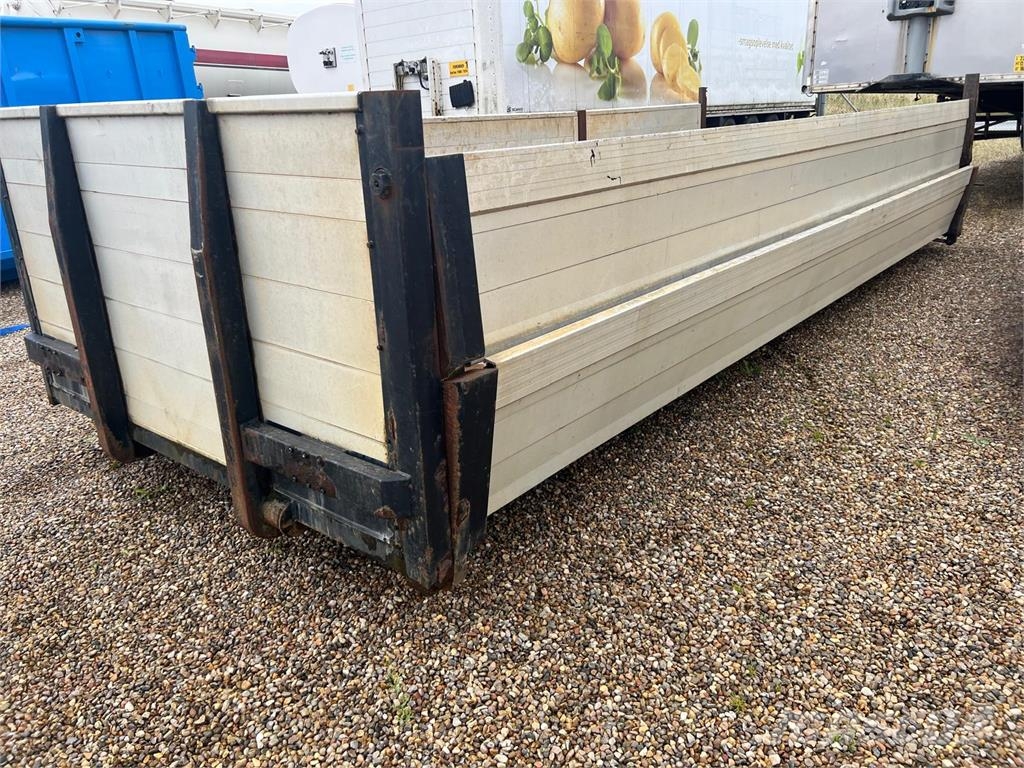 HMF 6650 mm - 2 delt - aut bagsmæk Cajas